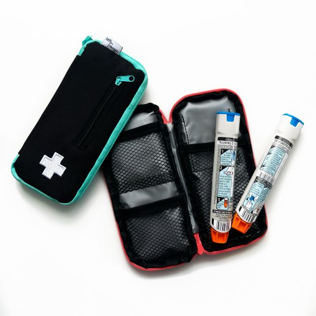 LA PETITE TROUSSE - POCHETTE POUR AUTO-INJECTEUR