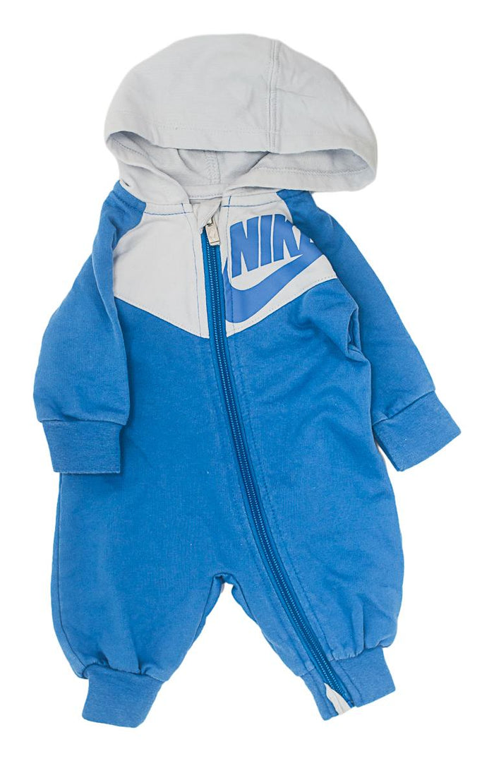 NIKE - NOUVEAU-NÉ