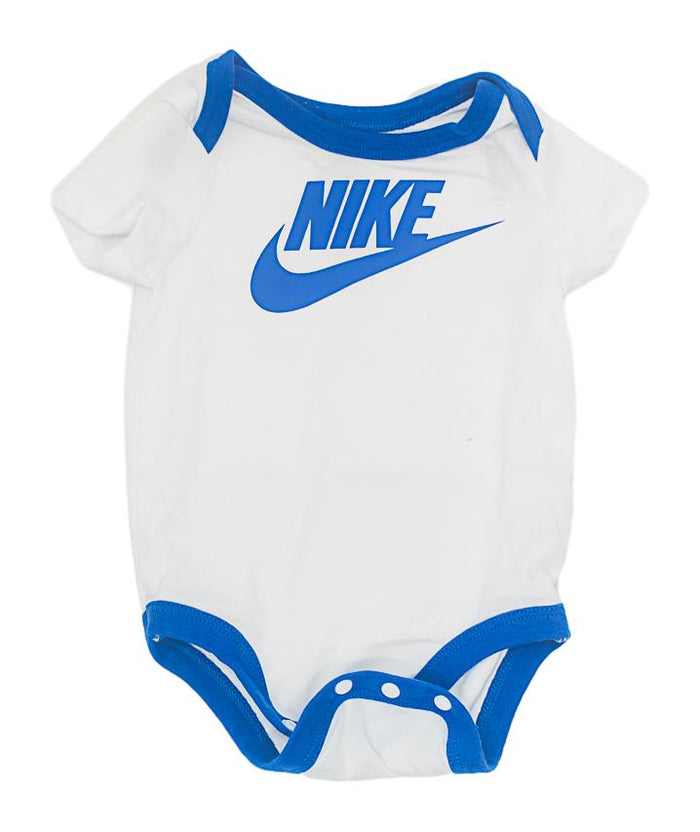 NIKE - 3 MOIS