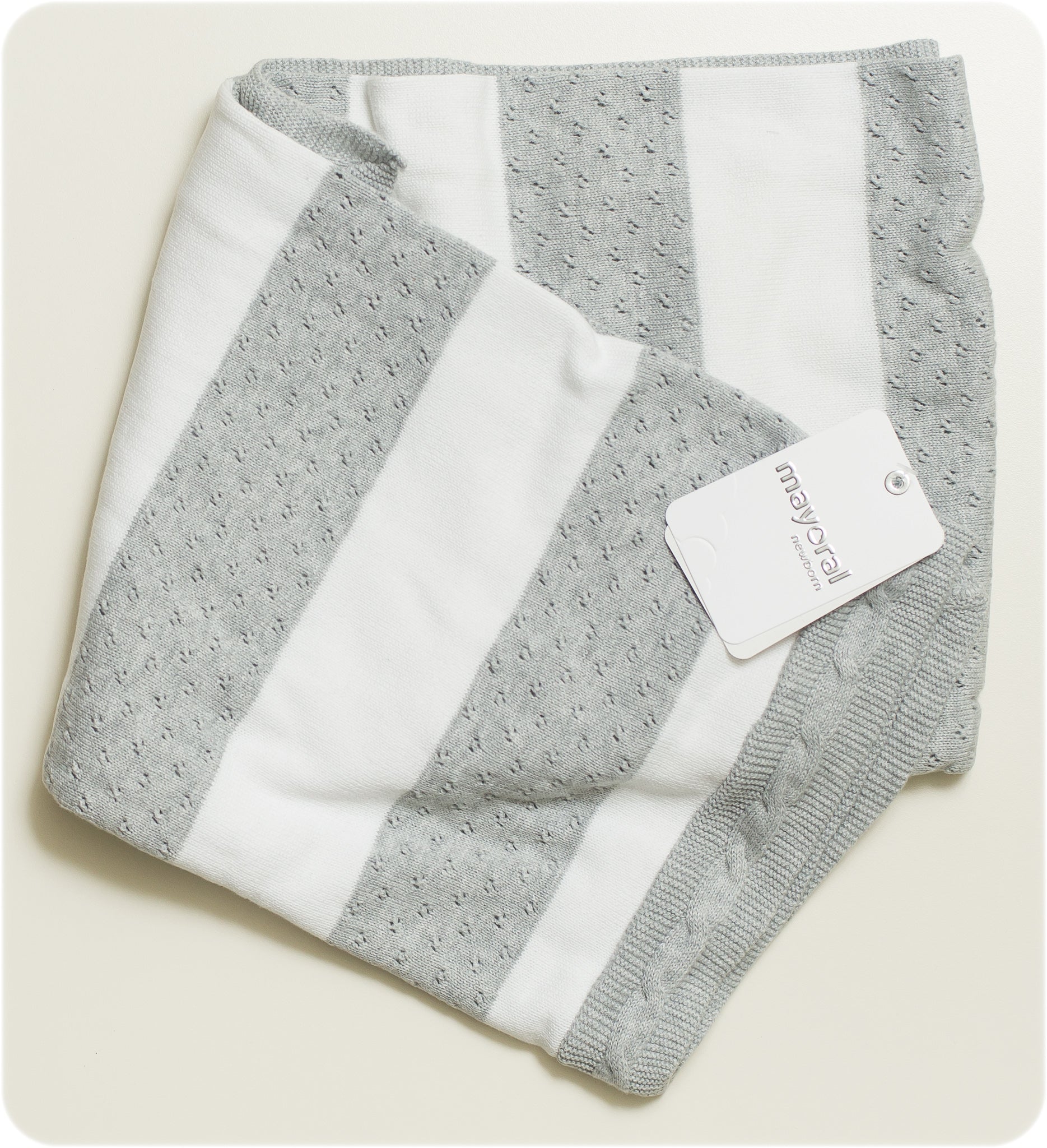 *NEUF* MAYORAL - COUVERTURE DE MAILLE 100% COTON