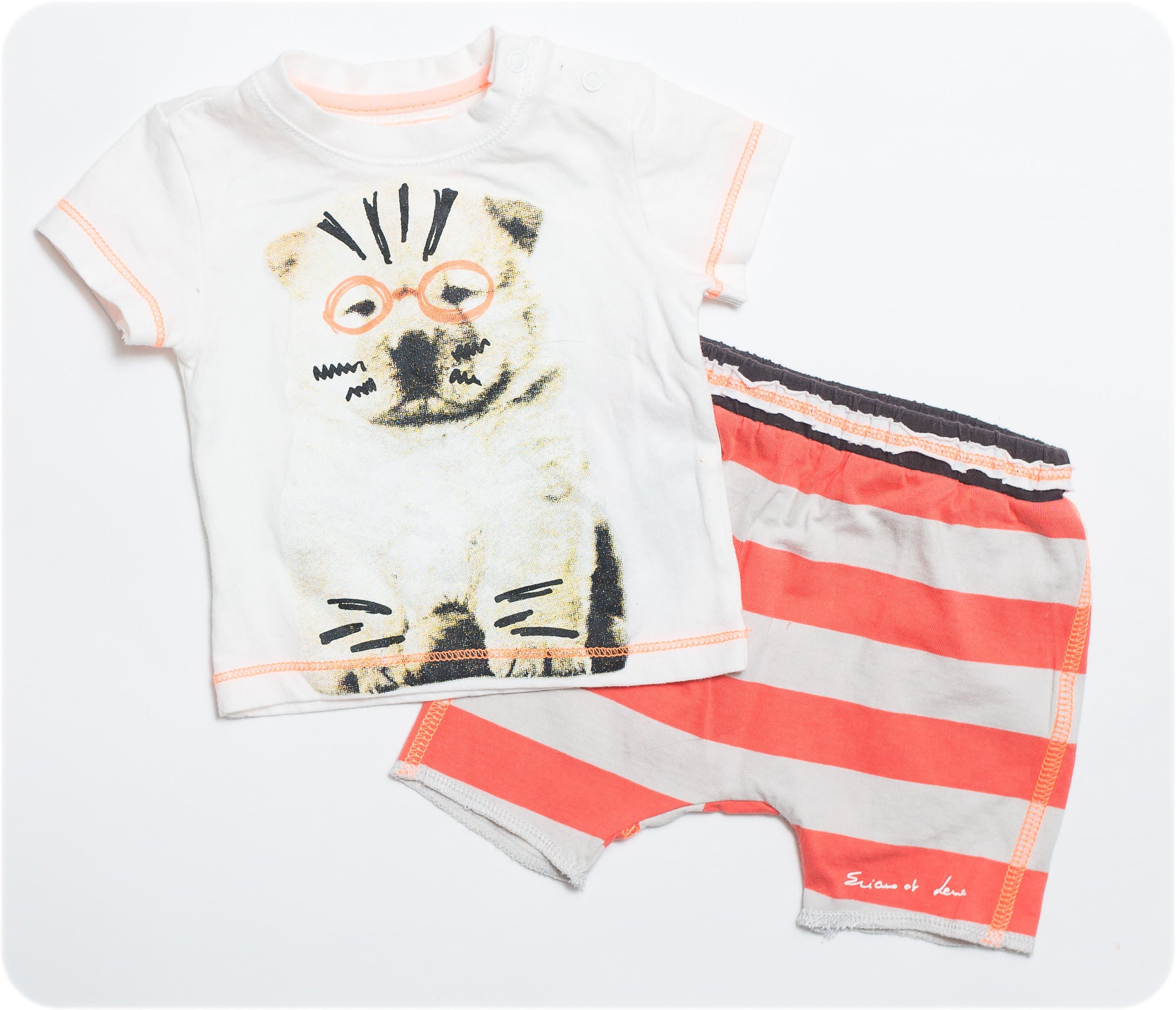 *NEUF* ELIANE & LENA - 1 MOIS