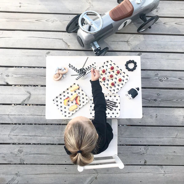 YOUNG LUX - 4 ASSIETTES STYLÉES